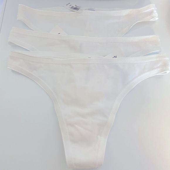GAP - White stretch cotton thong (7) - Picture 3 of 4